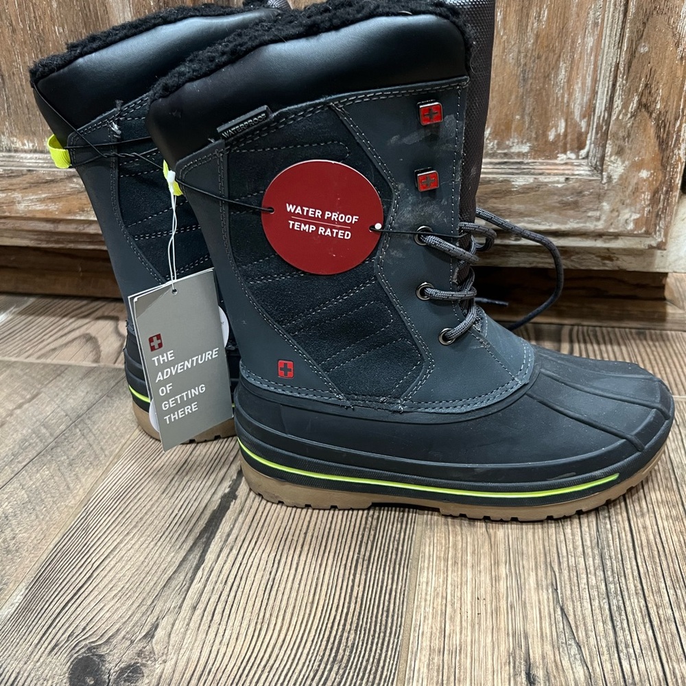 NWT Swiss Tech Water Proof Boots